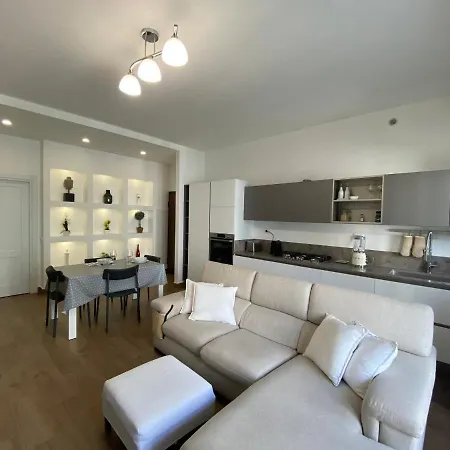 Stazione - Netflix & Design Apartment *